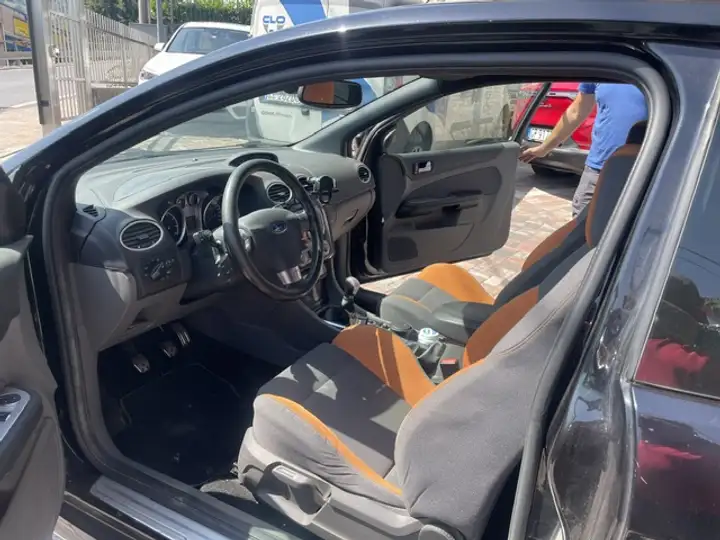 Ford Focus ST 2.5 Turbo 225 CV usata – 2008 - immagine 4