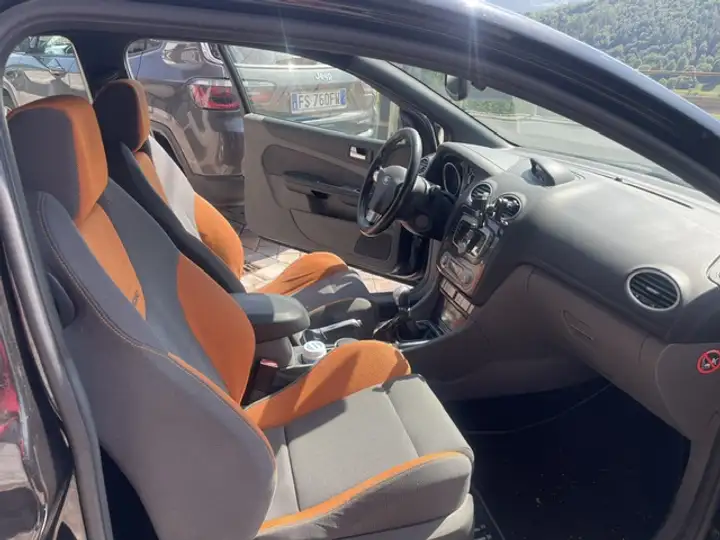 Ford Focus ST 2.5 Turbo 225 CV usata – 2008 - immagine 3
