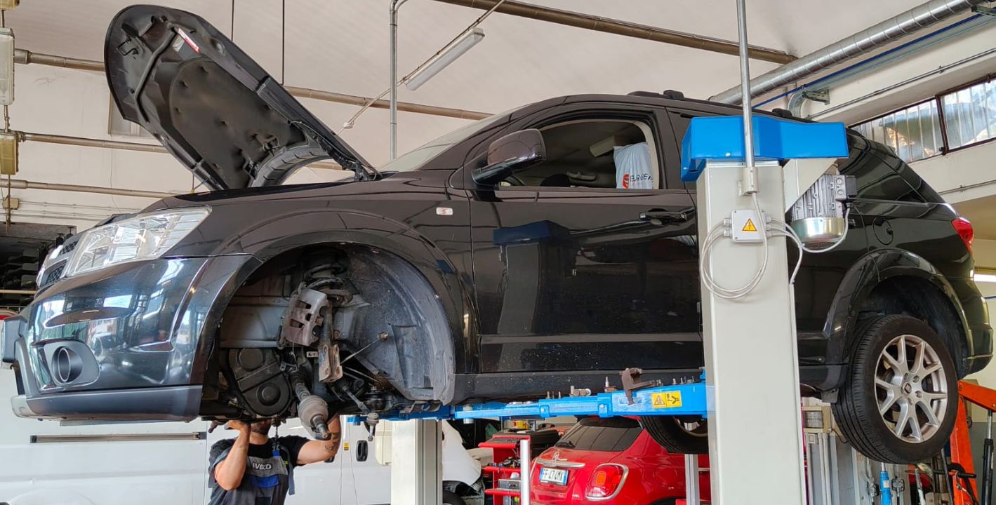 servizio officina e assistenza meccanica - automeccanica nando 1