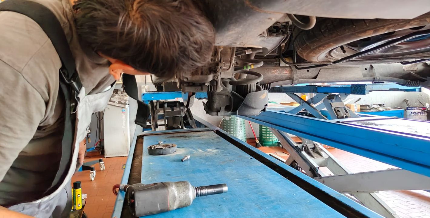 servizio officina e assistenza meccanica - automeccanica nando 3